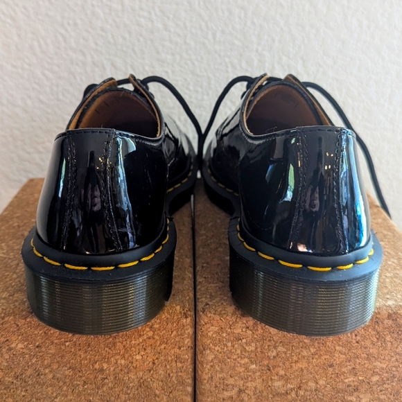 DOC MARTENS 1461 PATENT LEATHER OXFORDS - BLACK - NWOB - Picture 7 of 11